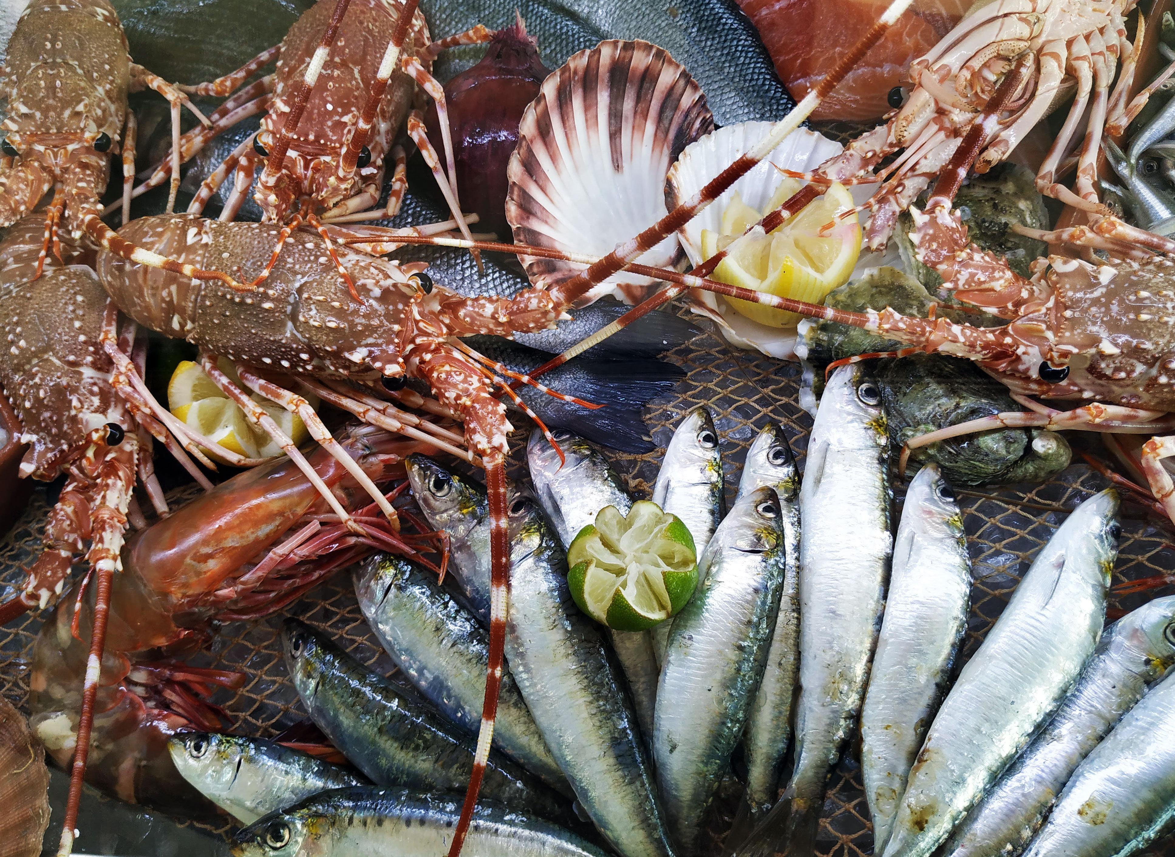 كراون بلازا فيلامورا المظهر الخارجي الصورة Seafood